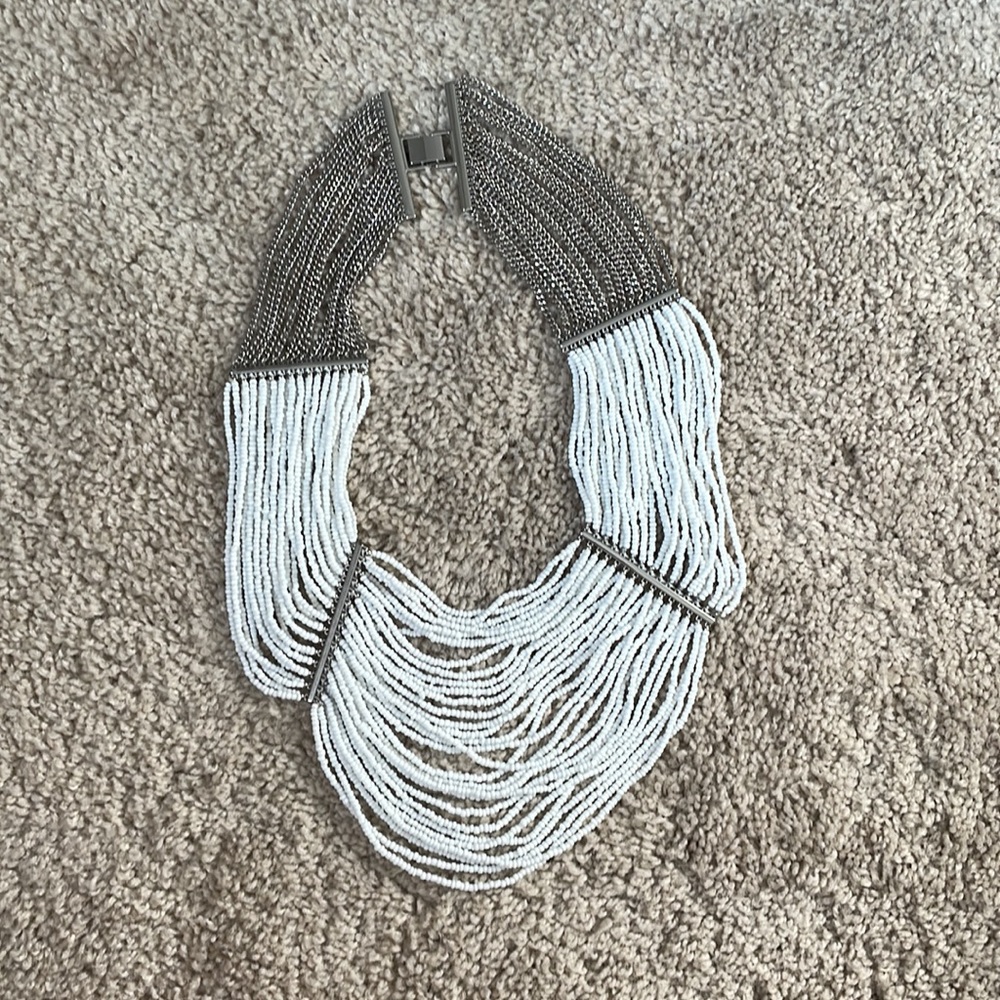 NWOT BCBGMaxAzria  white beaded necklace